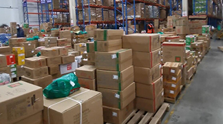 供应商关系管理系统（Supplier Relationship Management，简称SRM）是一种专门用于管理企业与供应商之间关系的软件系统。它通过集中管理供应商信息、合同、绩效等数据，优化企业与供应商之间的业务流程，提高采购效率，降低采购成本，增强供应链的灵活性和稳定性，从而提升企业的整体竞争力。